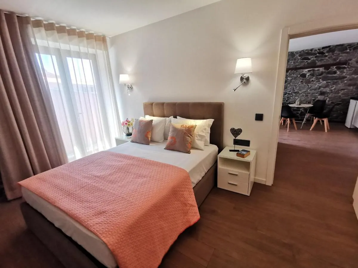 Charming Studios In Calheta Beach - Villa Esmeralda 0*, Calheta (Madeira)