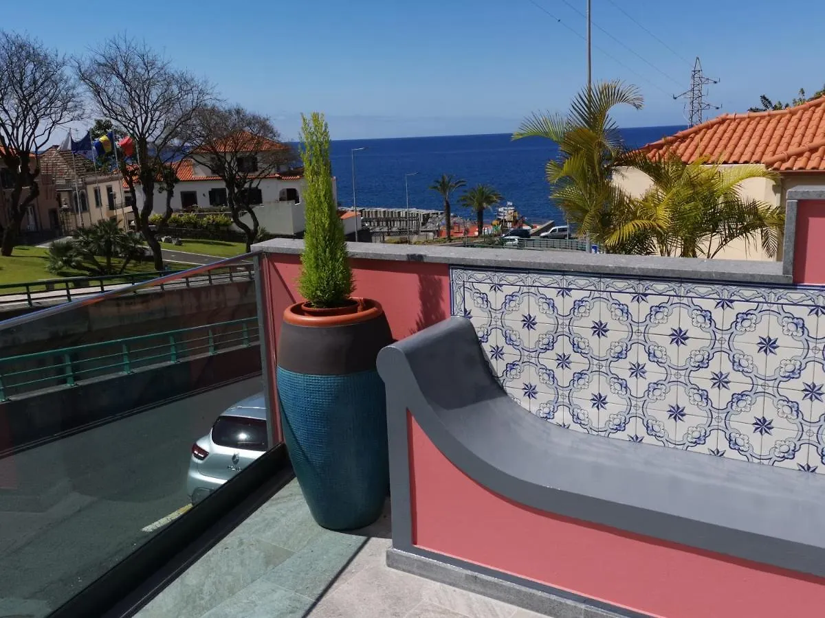 Apartment Charming Studios In Calheta Beach - Villa Esmeralda