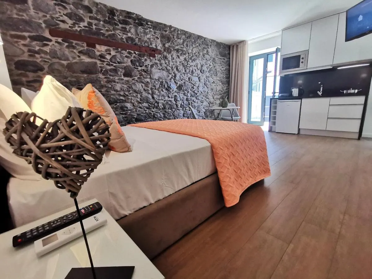 Charming Studios In Calheta Beach - Villa Esmeralda 0*, Calheta (Madeira) Portugal