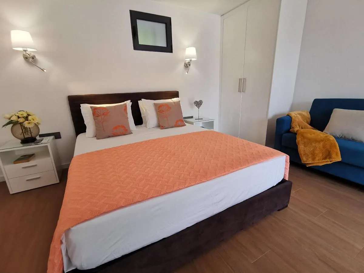 Charming Studios In Calheta Beach - Villa Esmeralda Portugal