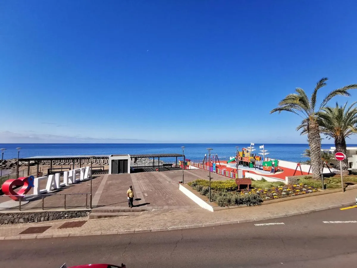 Apartment Charming Studios In Calheta Beach - Villa Esmeralda