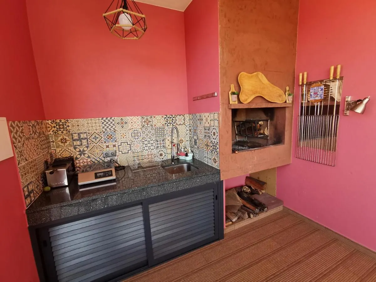 Charming Studios In Calheta Beach - Villa Esmeralda Apartment
